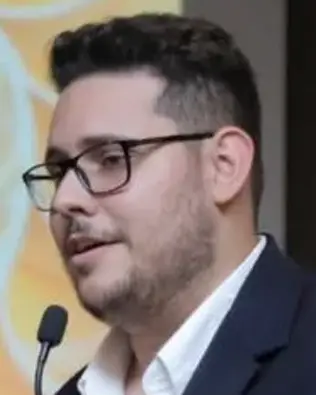 Carlos Júnior